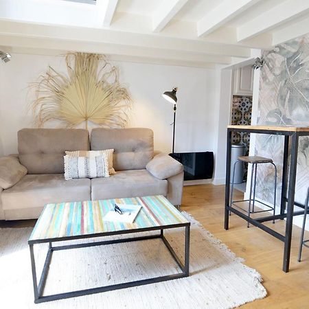 Helder Cozy Studio In Hyper-Center Биариц Екстериор снимка
