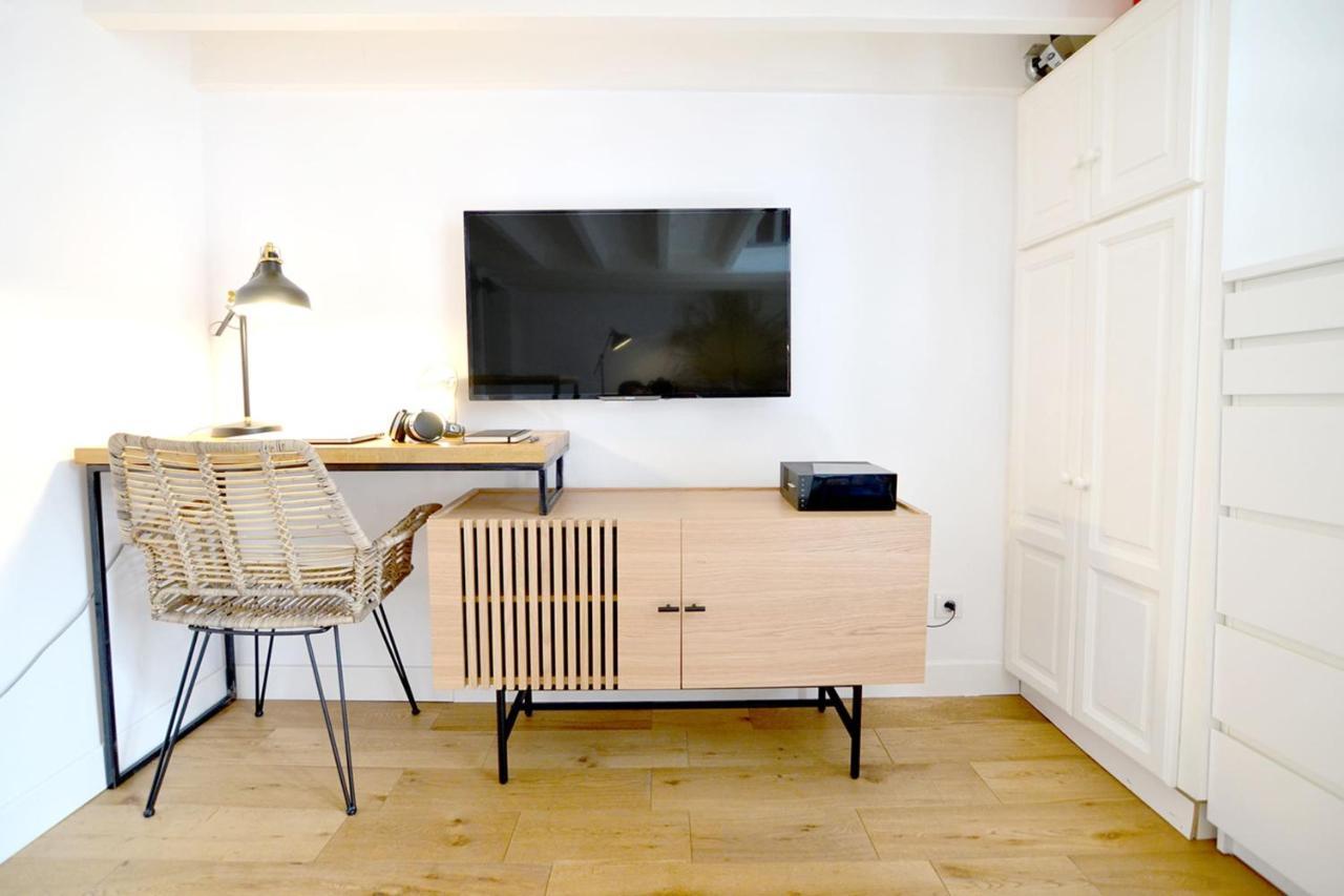 Helder Cozy Studio In Hyper-Center Биариц Екстериор снимка
